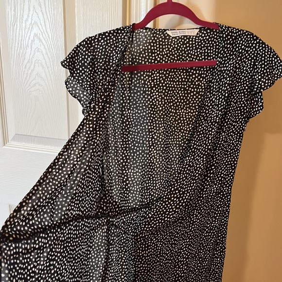 Zara Basic Wrap Top - Picture 8 of 13